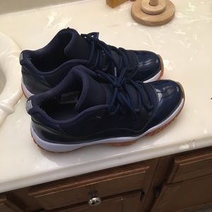 Jordan 11s Low top